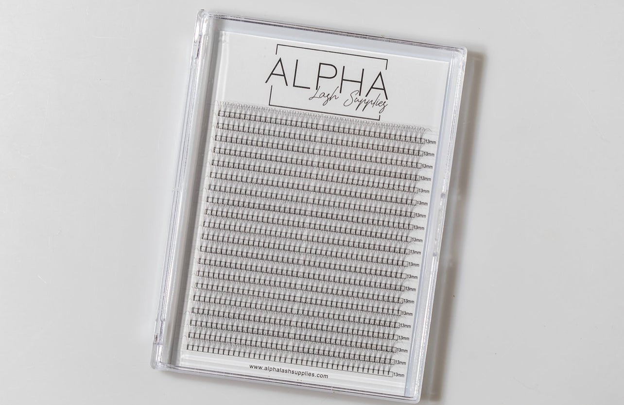XL Tray - 3D Short Stem - 0.10 D Curl (800 Fans) - Alpha Lash Supplies